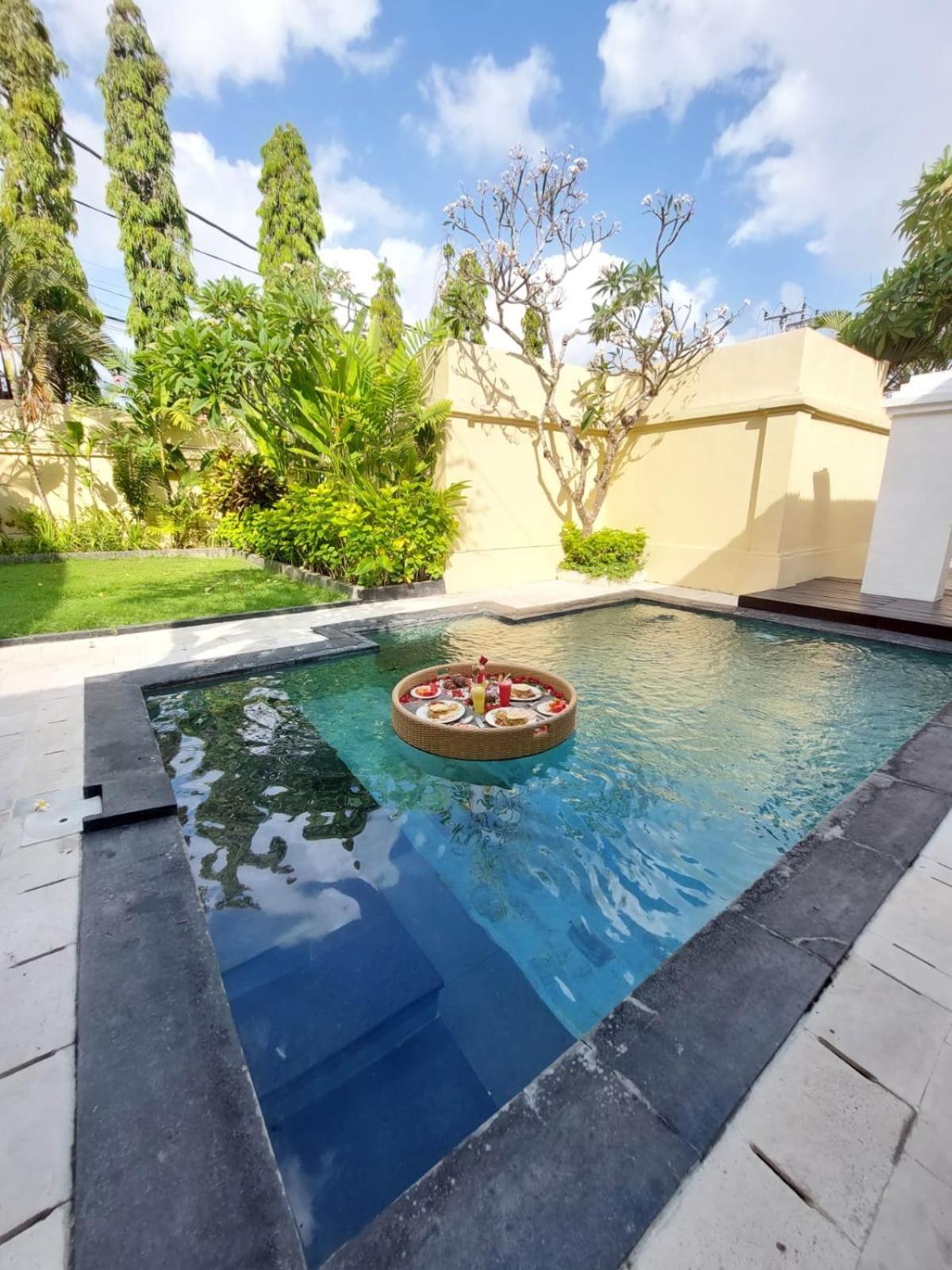 The Tukad Villa Seminyak Eksteriør bilde